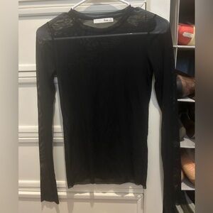 XS Wilfred Free (Aritzia) black mesh long sleeve top